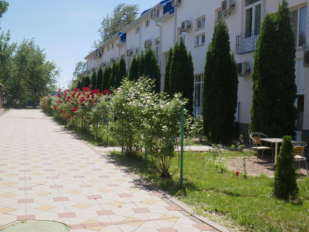 Golubaya Volna Hotel Rostov-on-Don Exterior photo